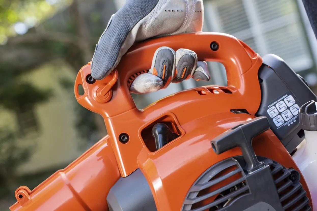 Husqvarna 125B Blower