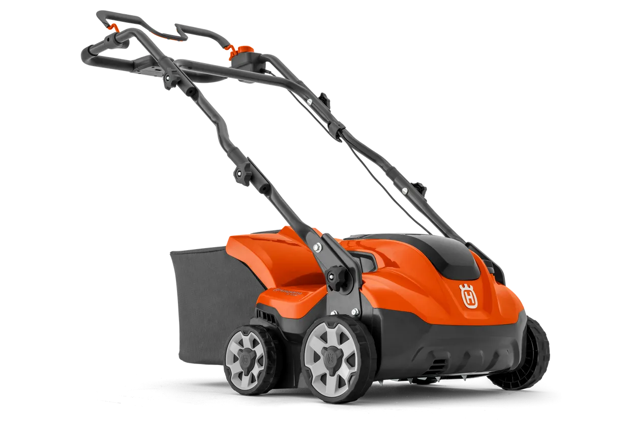 Husqvarna S 138i Scarifier
