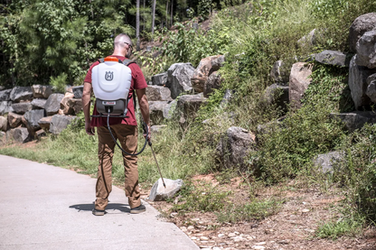 Husqvarna 15 Litre battery backpack sprayer