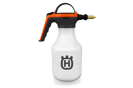 Husqvarna 1.5 Litre manual handheld sprayer